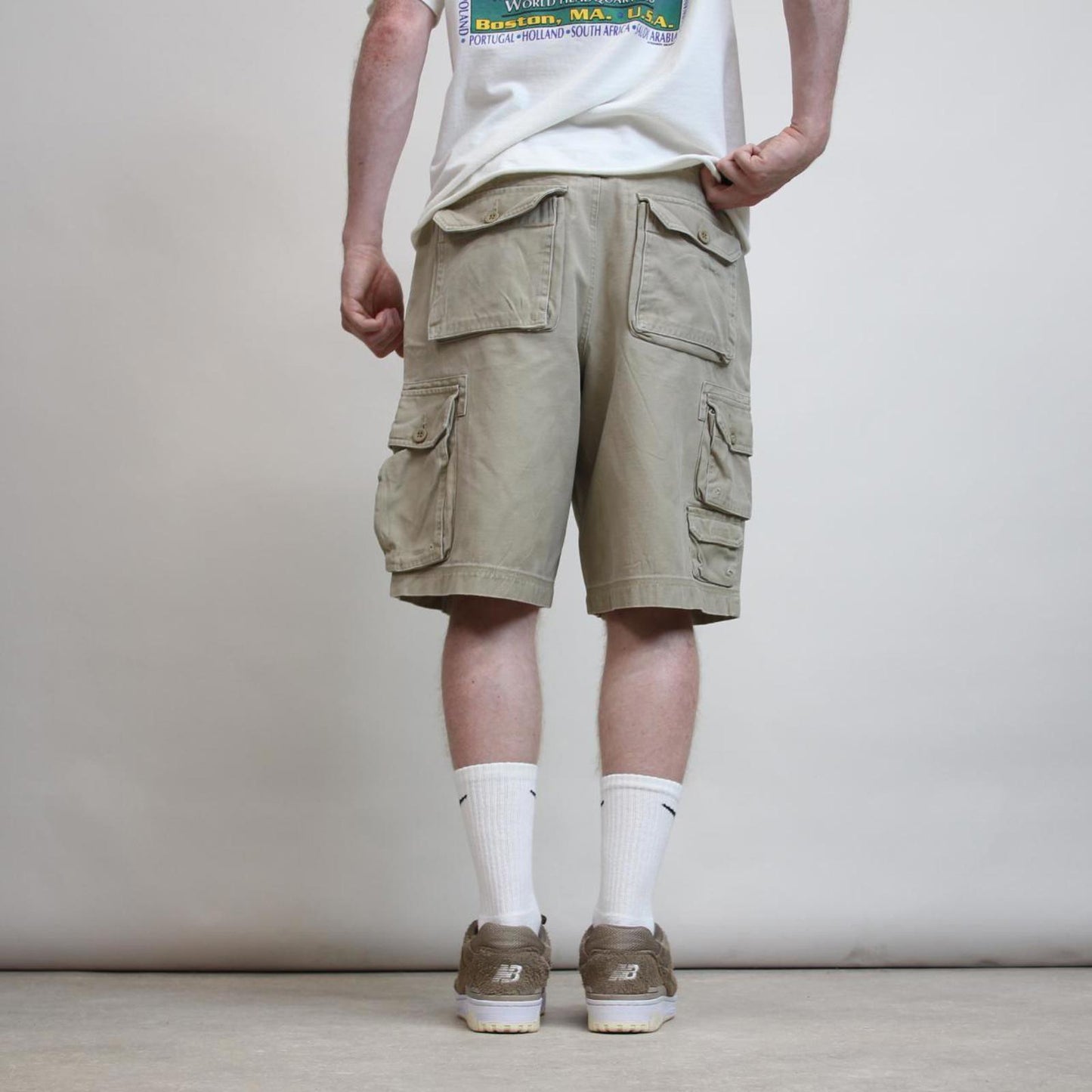 Mens Eddie Bauer cargo shorts W33