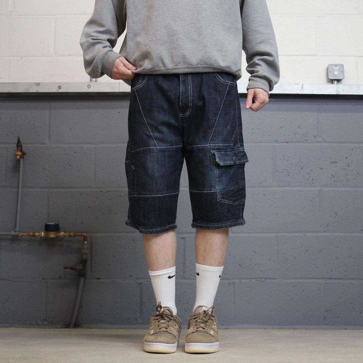 Y2k cargo shorts skater style blue Denim loose leg utility summer festival jorts