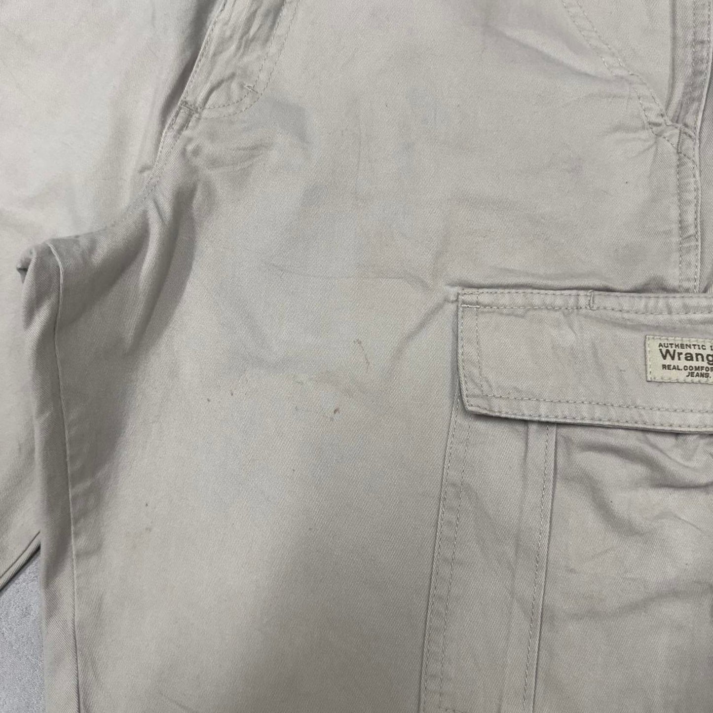 Mens Baggy Wrangler Cargo Shorts W30