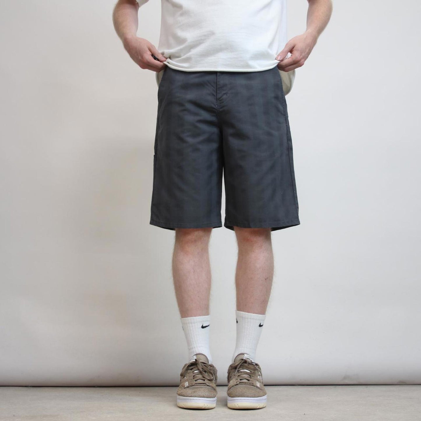 Checkered Dickies carpenter shorts W32