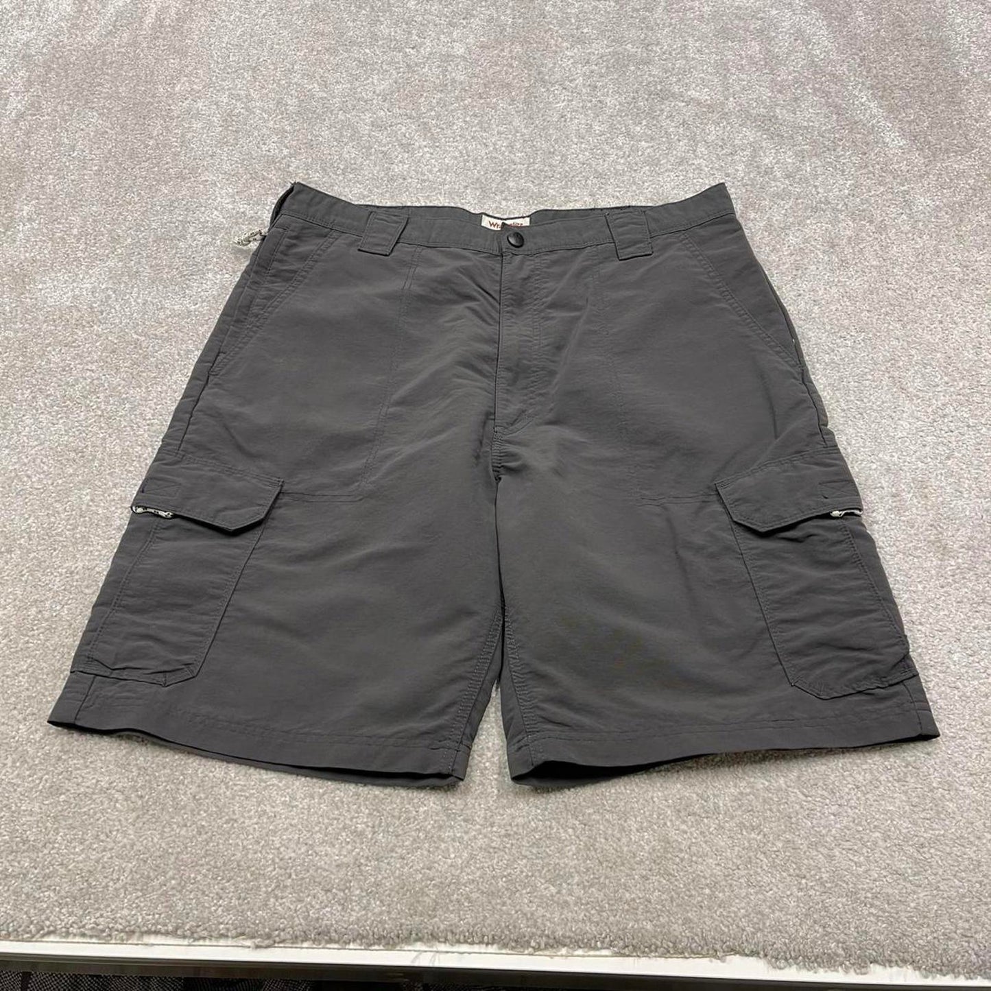 Y2k loose Wrangler cargo shorts skater style grey Floaty chino summer festival shorts