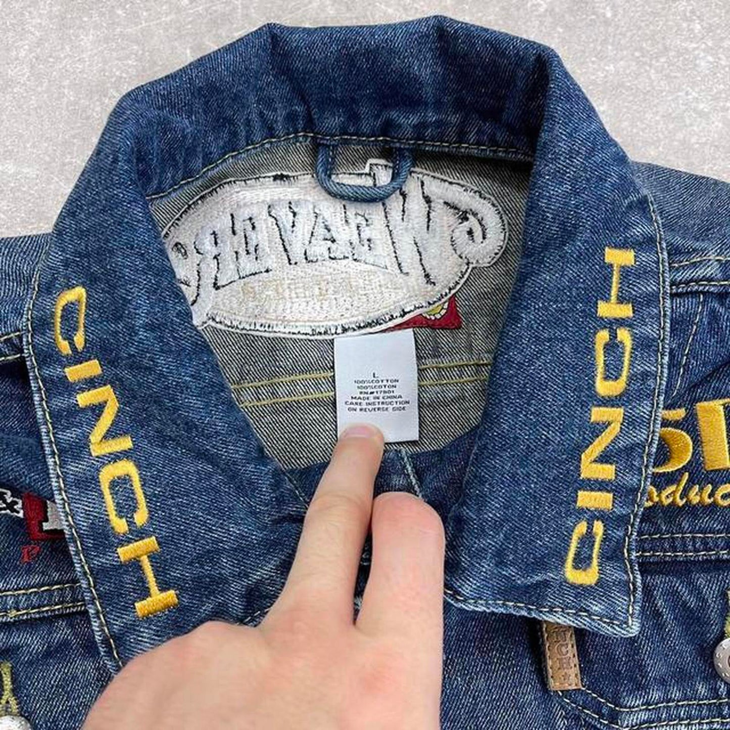 Embroidered Cinch denim cowboy jacket Large