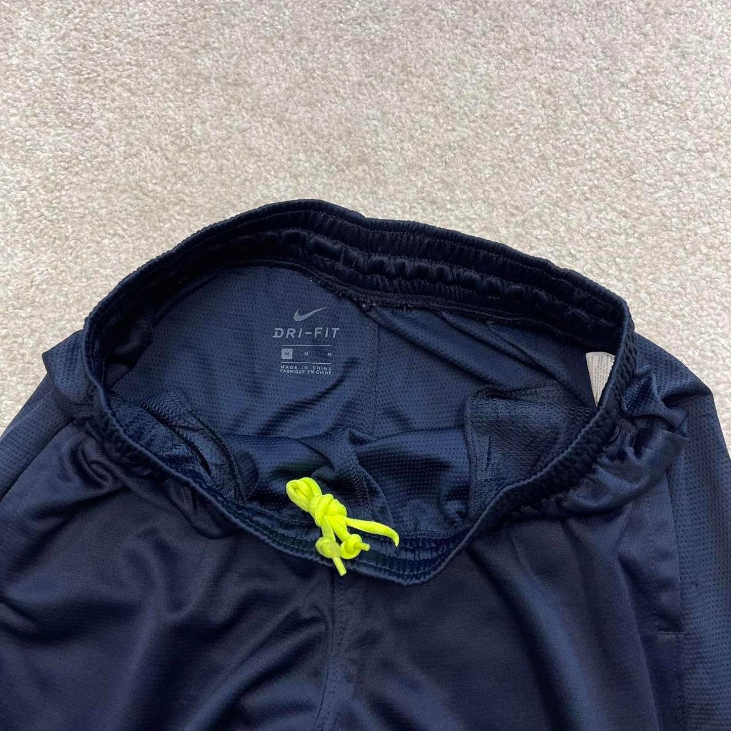 Navy loose Nike trackies M y2k vintage style joggers Swoosh logo track pants