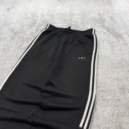 Vintage y2k Adidas tracksuit bottoms black Drawstring side stripe design jogger sweatpant bottoms
