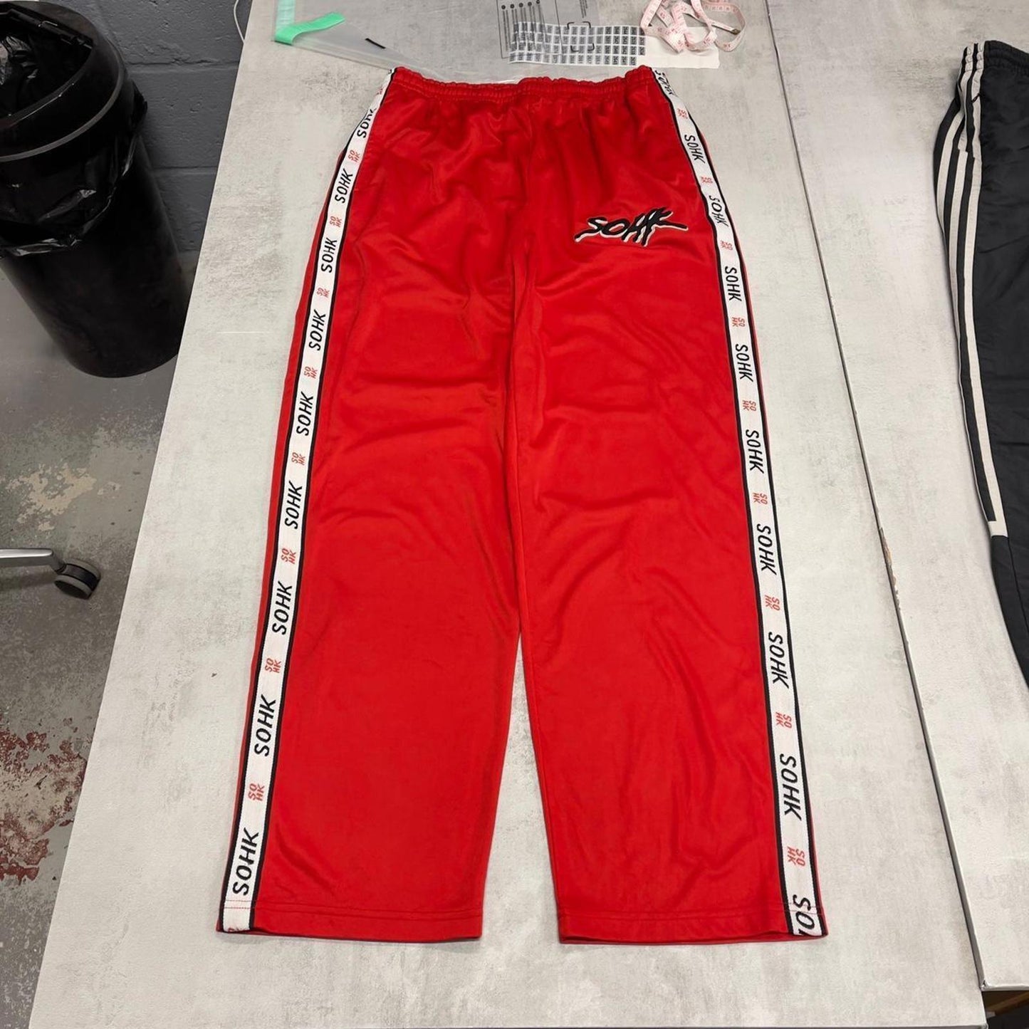 School Of Hard Knocks tracksuit bottoms XL red SOHK 90s style baggy trackies