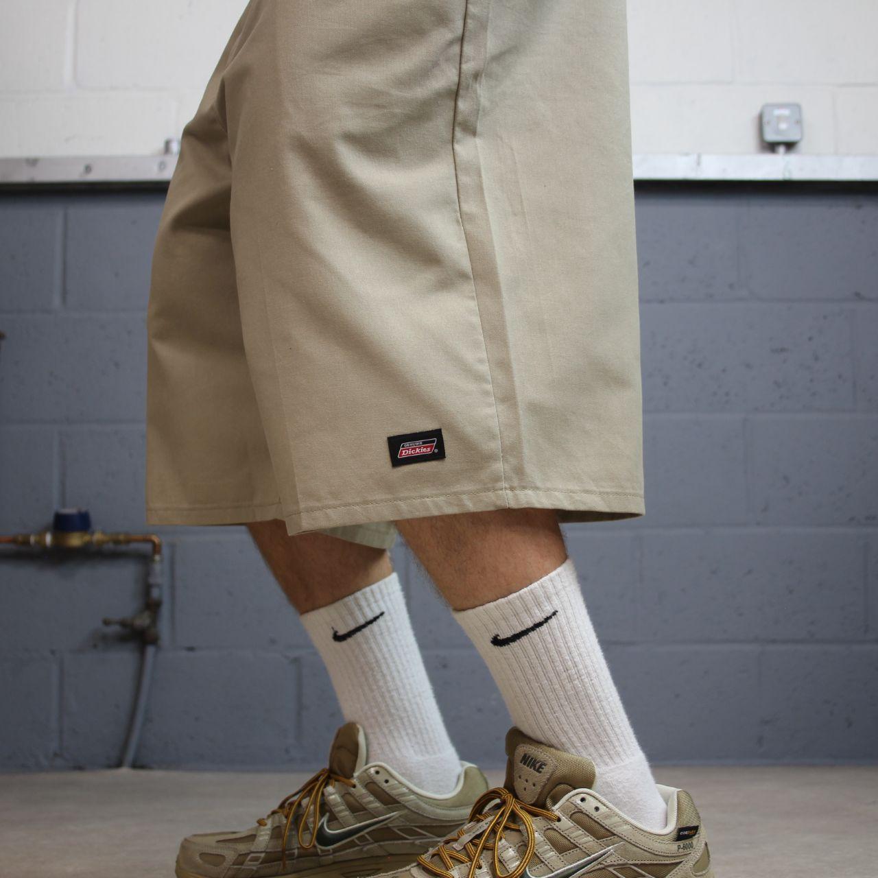 Dickies baggy chino shorts W42 khaki long leg chino style summer skater shorts