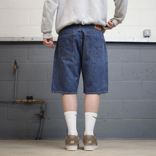 Vintage Y2k Levi’s 505 shorts skater style blue Denim summer festival jorts
