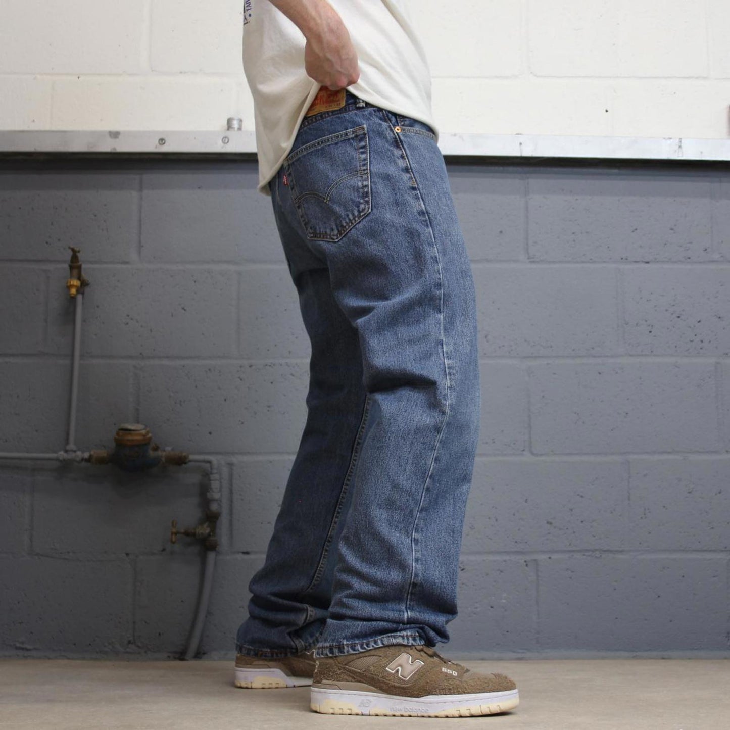 Blue Levis 505 jeans W34L32 blue straight leg y2k style pants red tab logo