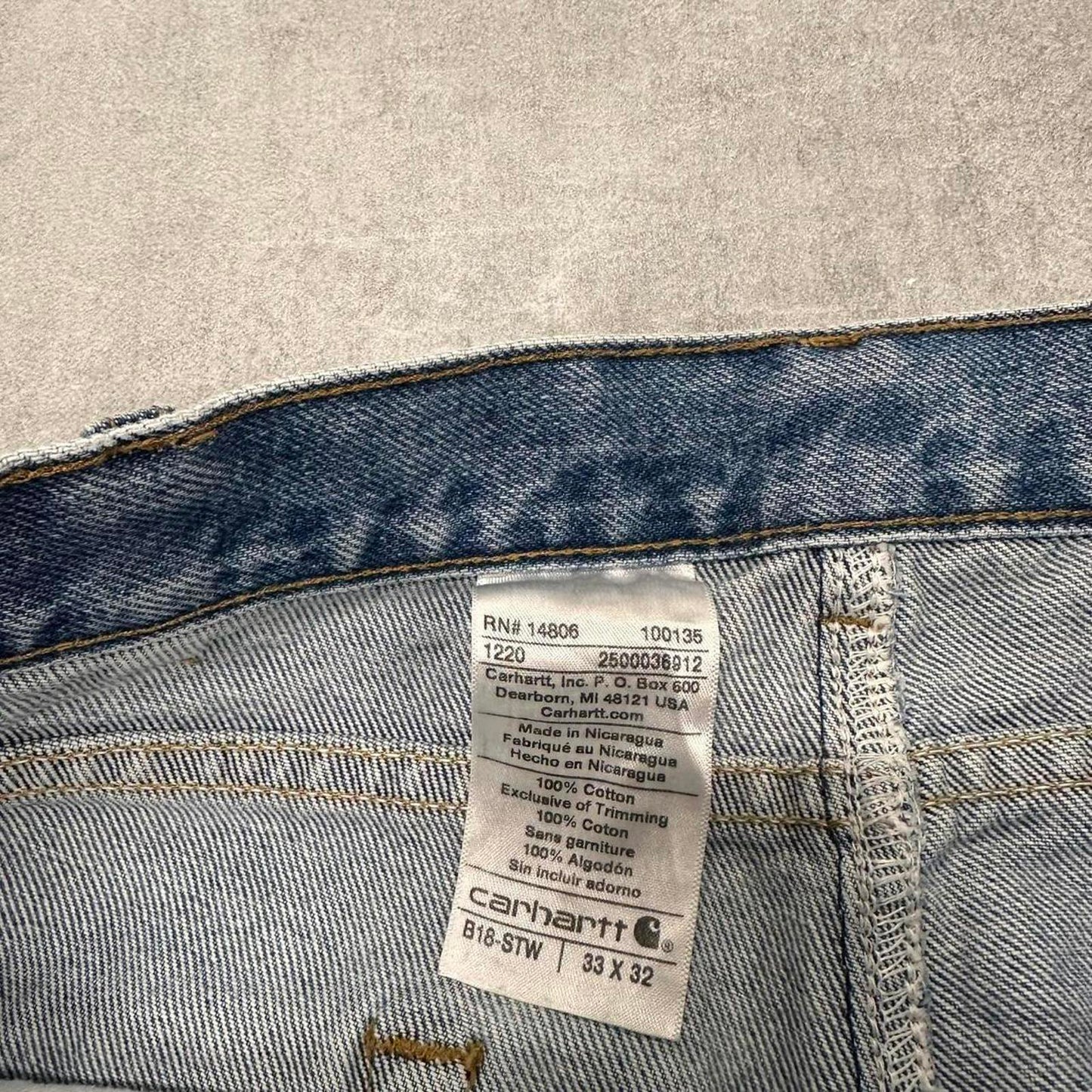 Mens vintage Carhartt jeans W32 L32 Blue Carhartt 5 pocket jeans patch logo