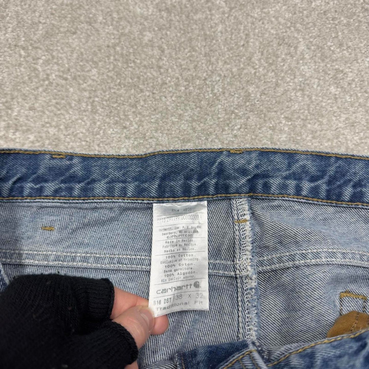 Vintage Carhartt skater jeans W38L32 90s skater style traditional fit loose 5 pocket pants