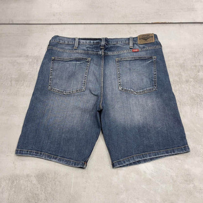 Blue Wrangler jean shorts W36