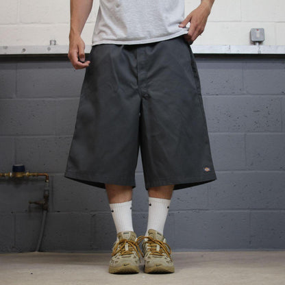 Dickies extra baggy chino shorts carpenter grey Surf style skater shorts long wide leg festival