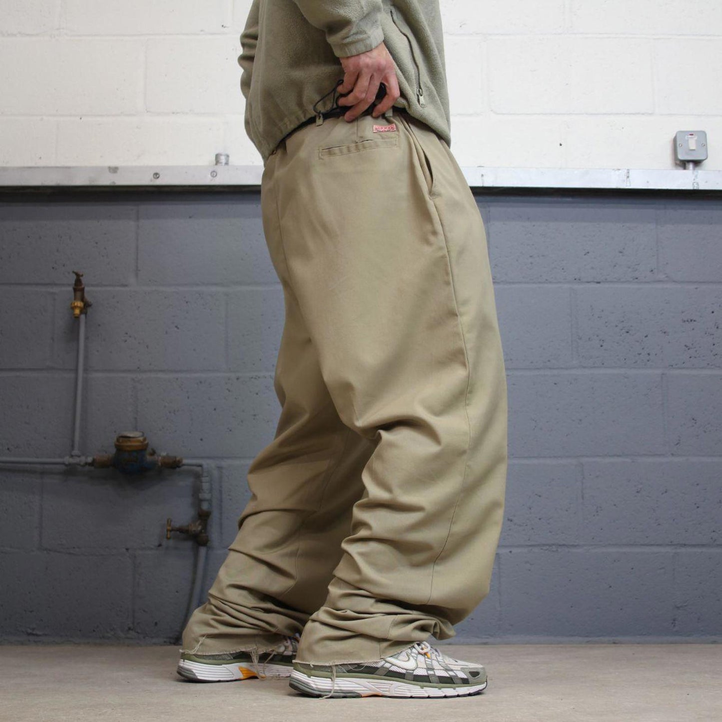 Vintage baggy 90s skater pants Khaki beige Red Kap chino twill style workwear trousers W48L36
