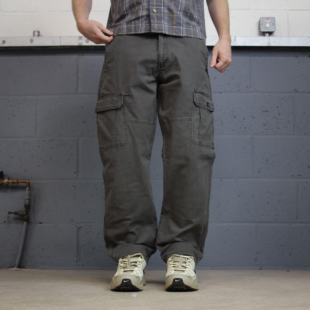 Wrangler cargo pants y2k grey W33L30 relaxed fit skater work utility pants