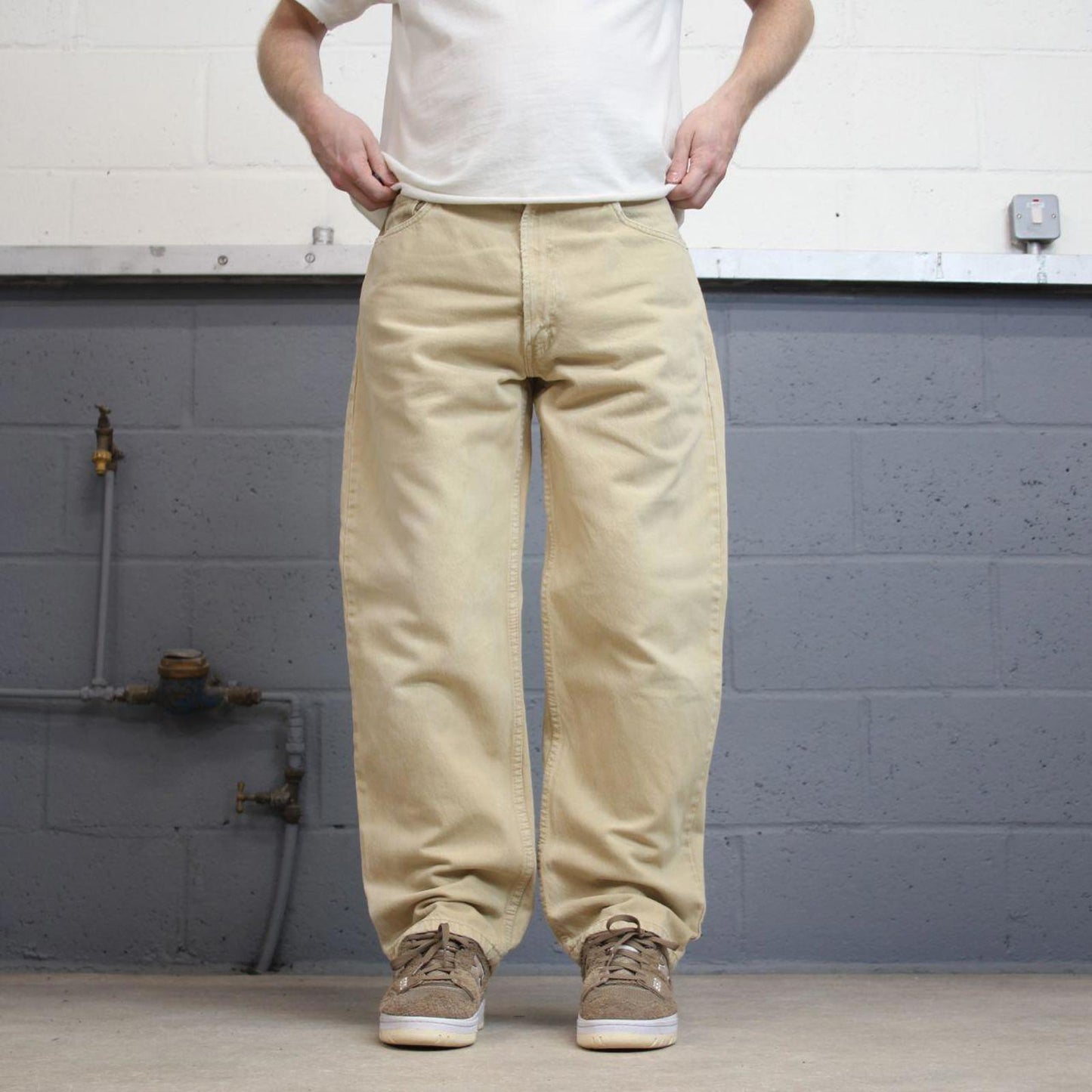 Levis 550 jeans W36 L30 beige loose 90s style relaxed skater jeans red tab logo