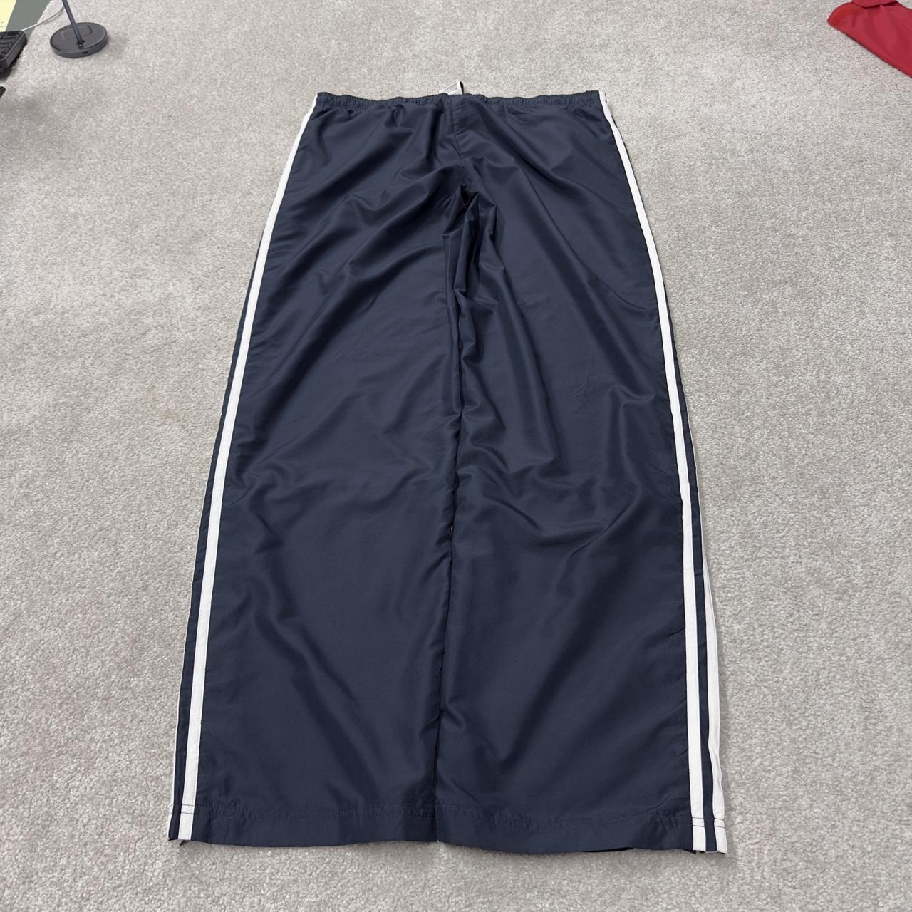 Baggy women’s Y2K Adidas tracksuit bottoms navy mesh lined side stripe embroidered logo track pants