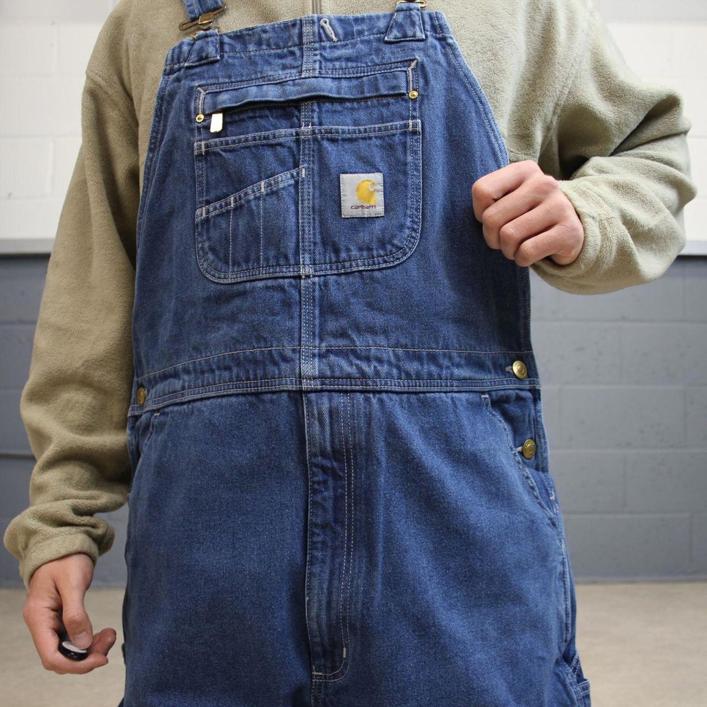 Vintage Carhartt dungarees W42L30 mens denim overalls blue utility bib & brace worker 90s skater