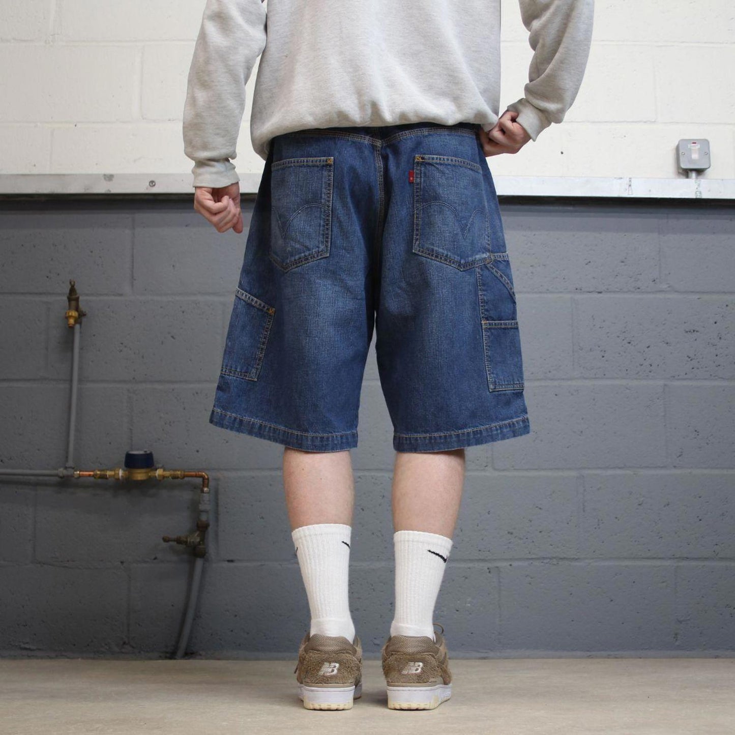 Vintage Y2k baggy Levi’s carpenter shorts skater style blue Wide leg denim summer festival jorts