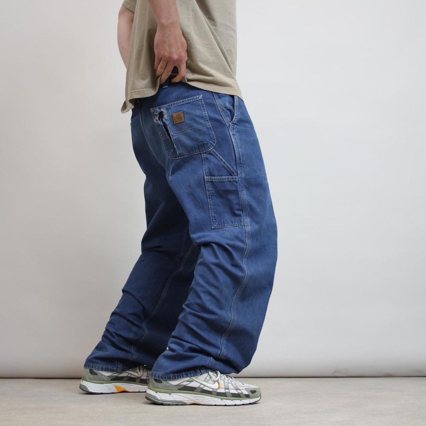Vintage baggy Carhartt carpenter jeans W38L34 90s style wide leg denim