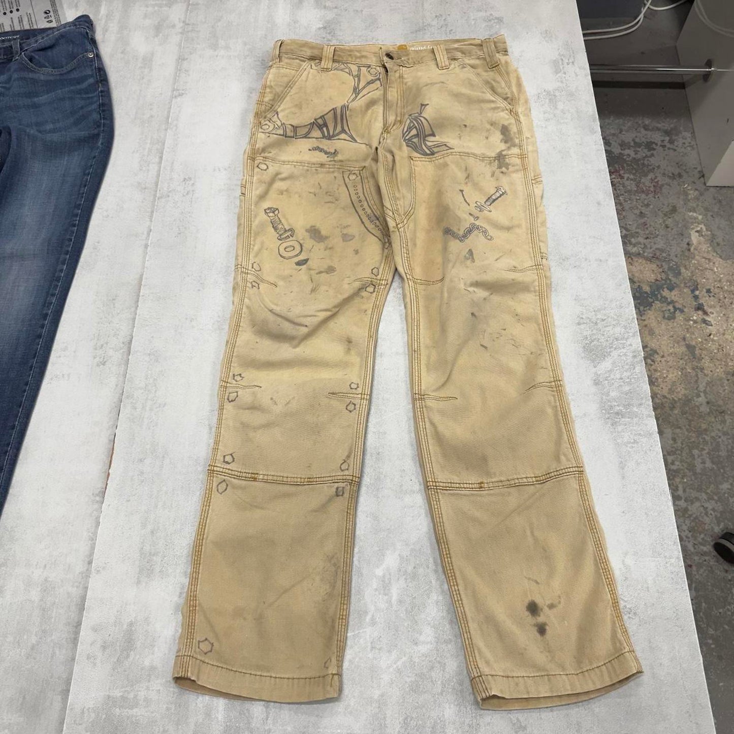 Mens Carhartt carpenter pants W32 L32 tan relaxed cargo skater trousers