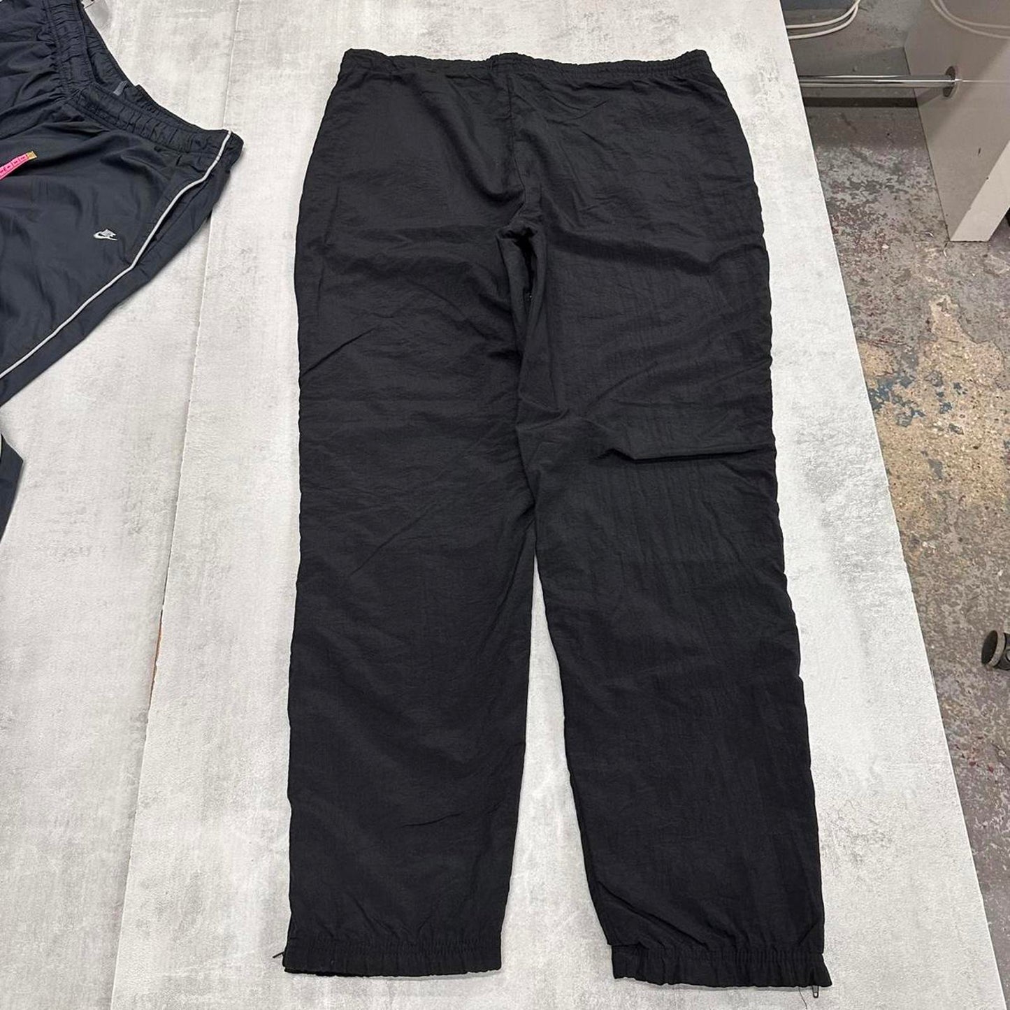 Black Reebok trackies L