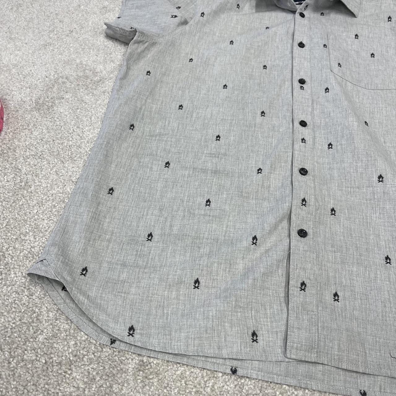 North Face funky pattern short sleeve shirt grey TNF surf style summer festival shirt