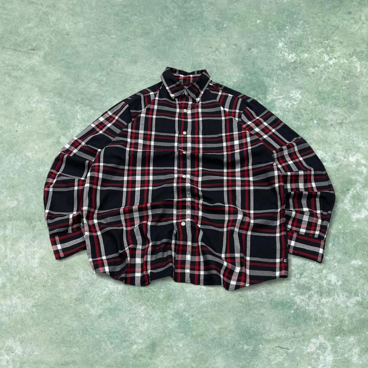 Y2K CHAPS checkered plaid shirt black Long sleeve check button down