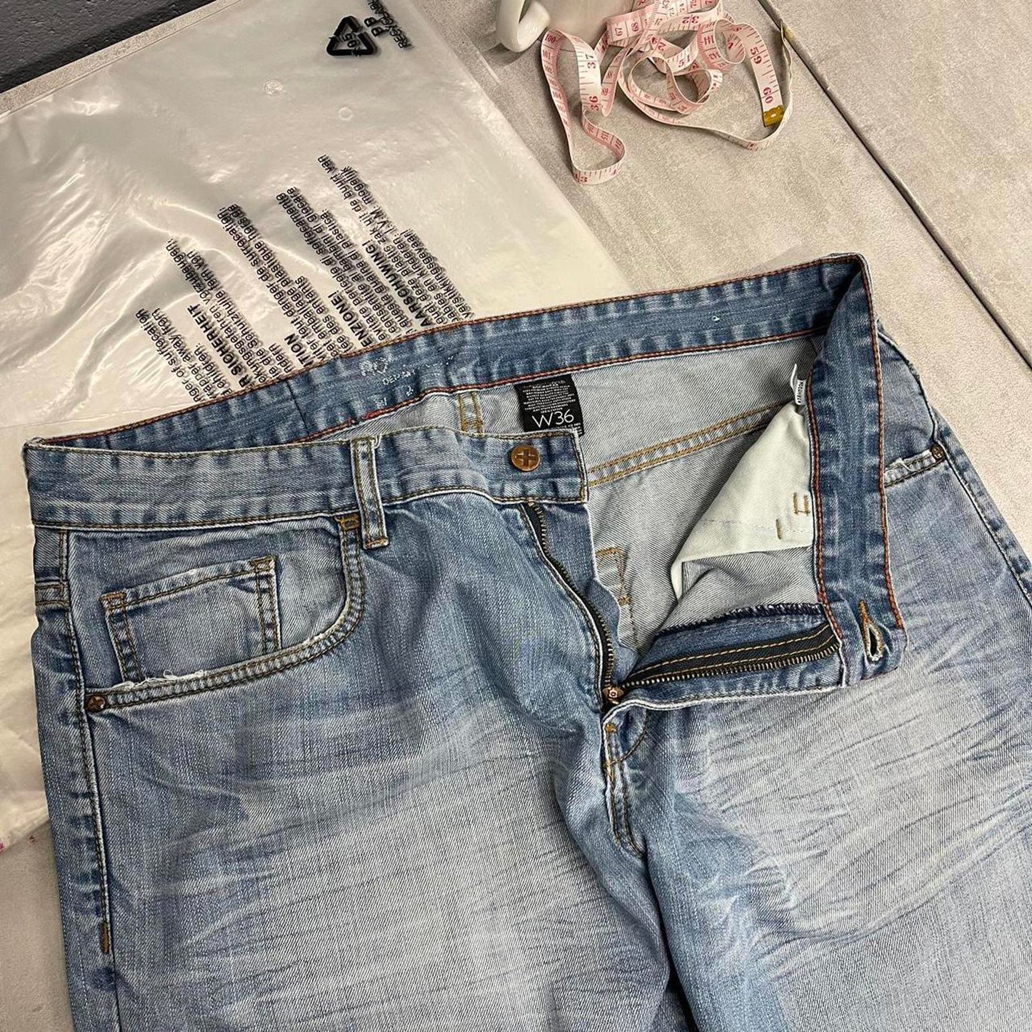 Embroidered Rocawear jeans W38 L34