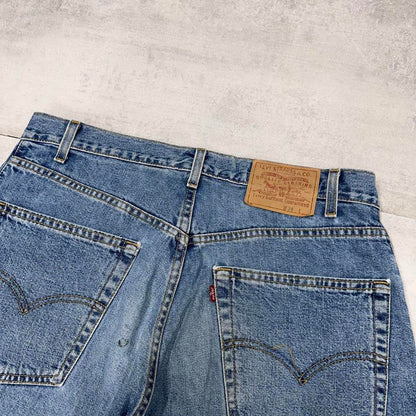 Baggy fit Levis jorts W34