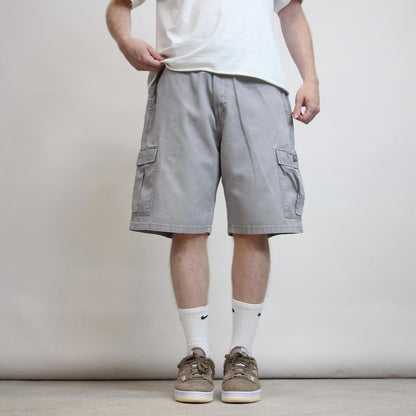 Baggy Wrangler cargo shorts W36