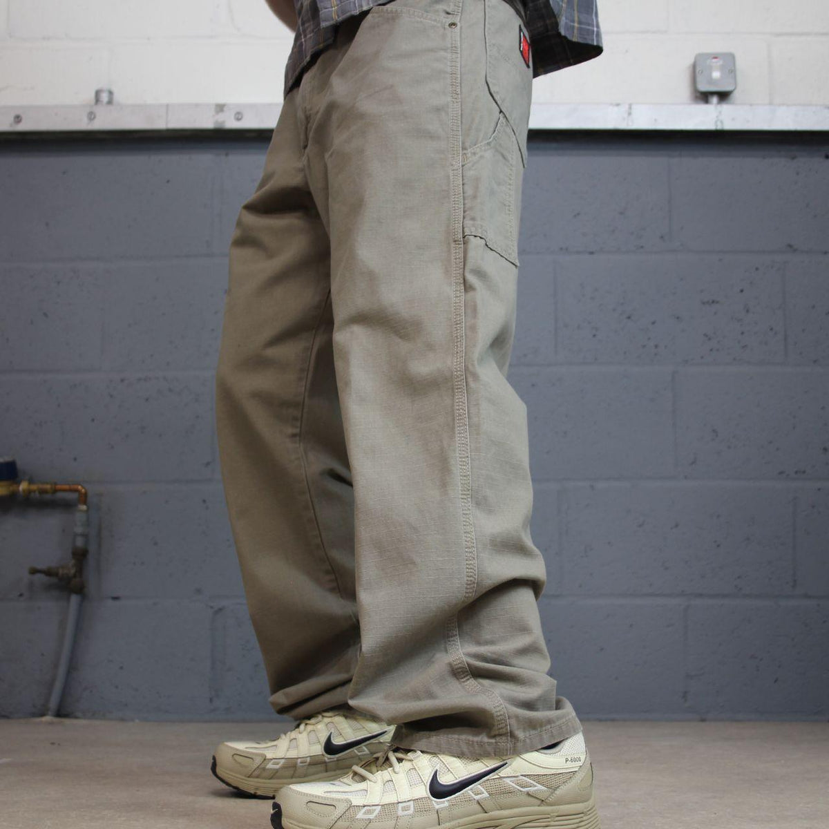 Wrangler carpenter workwear pants y2k khaki Loose leg canvasy skater work utility pants