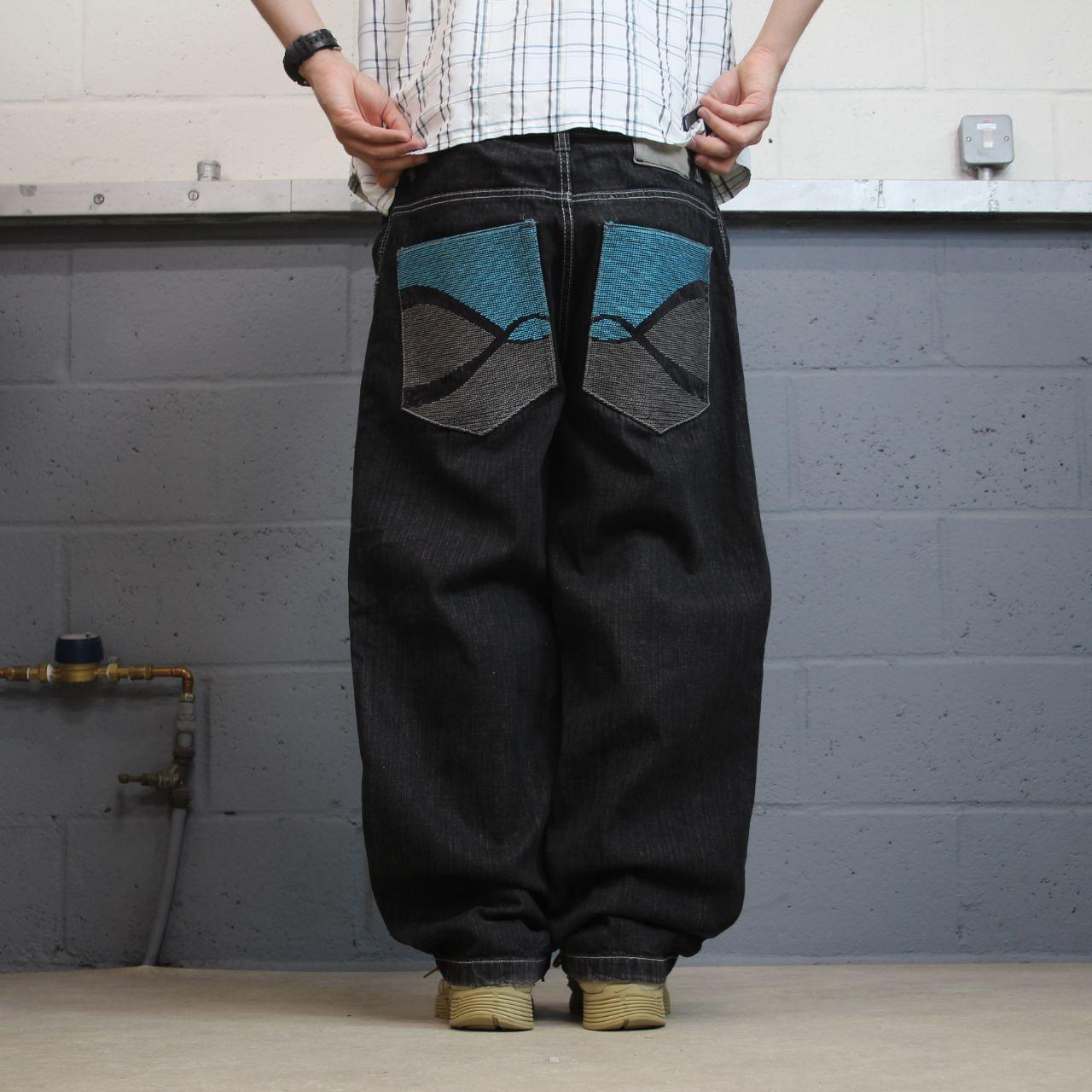 Baggy embroidered jeans y2k W36L31 black LOT29 wide leg skater style pants big embroidered designs