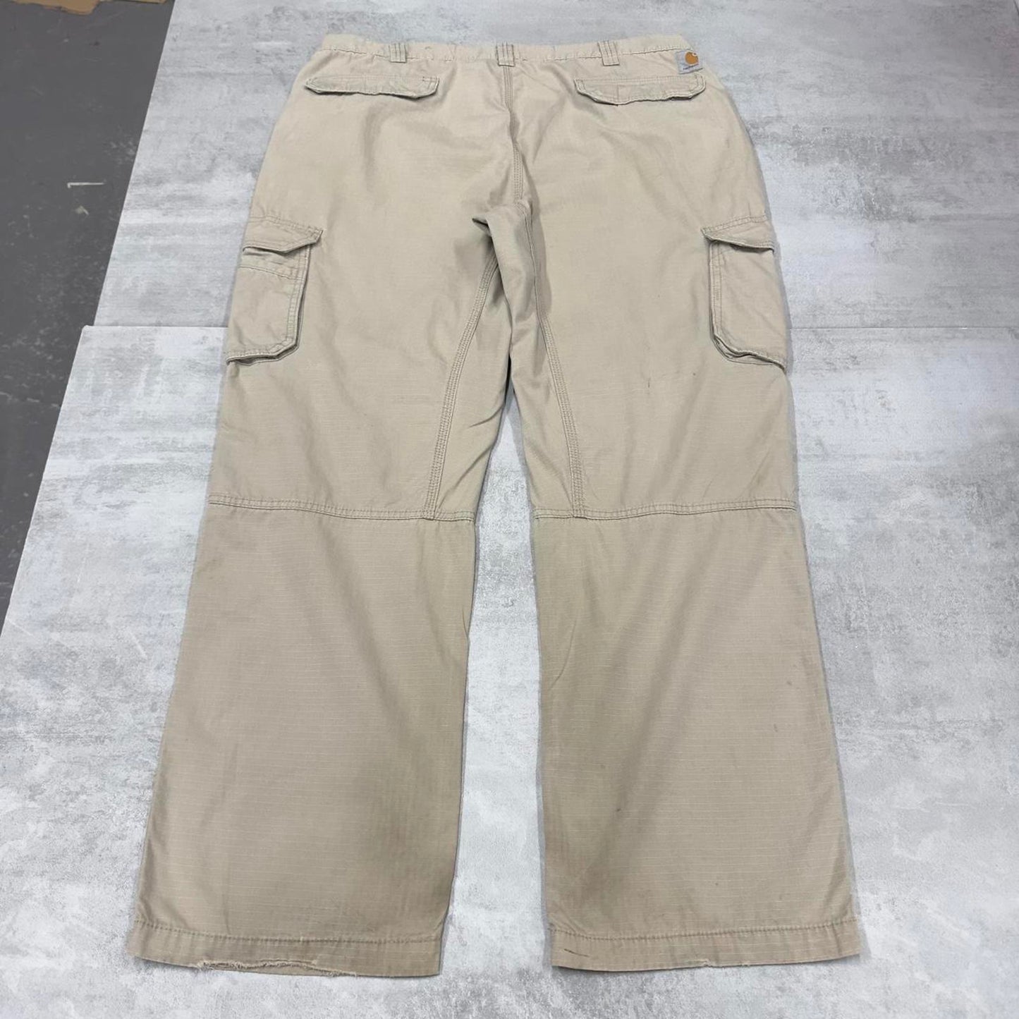 Beige Carhartt cargo pants W42L32 loose wide leg utility work trousers