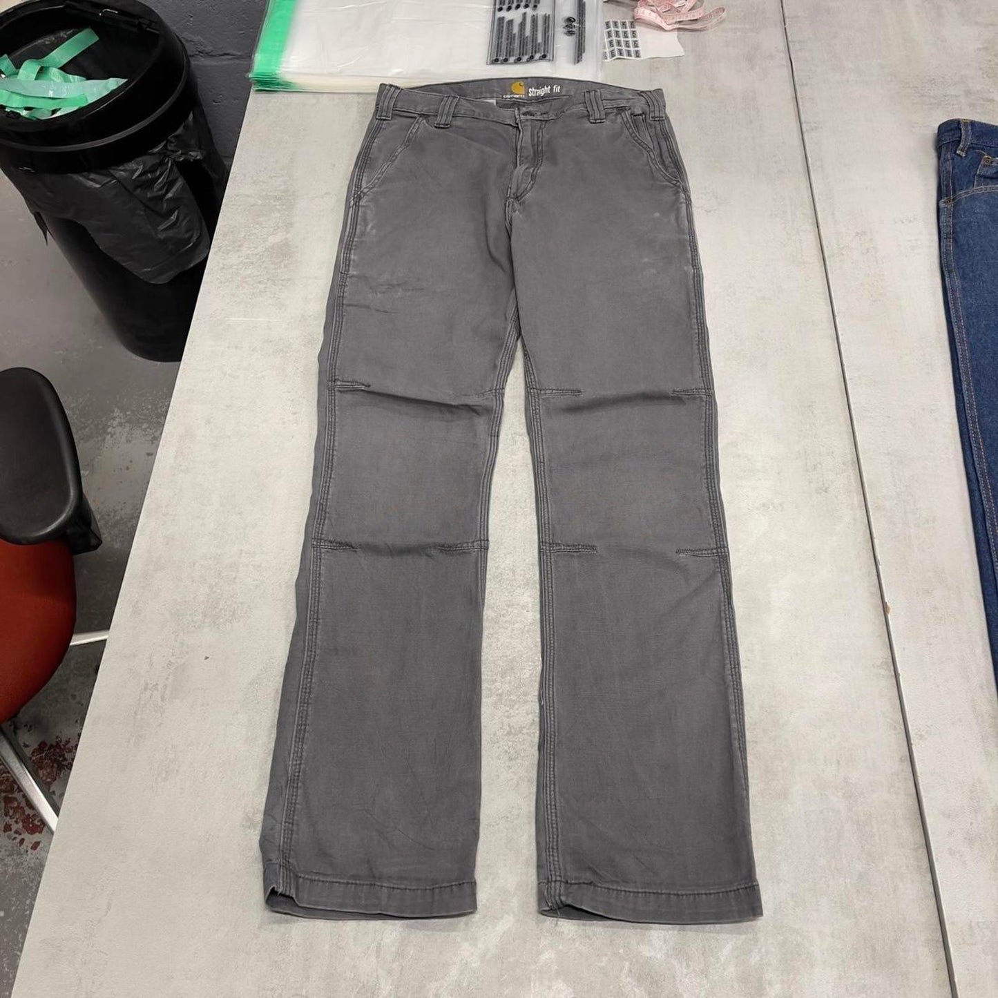 Grey Carhartt jeans W30 L32