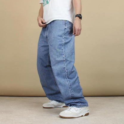 Loose blue Levi's 550 jeans W40 L30
