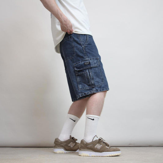 Mens baggy Wrangler cargo jorts W32