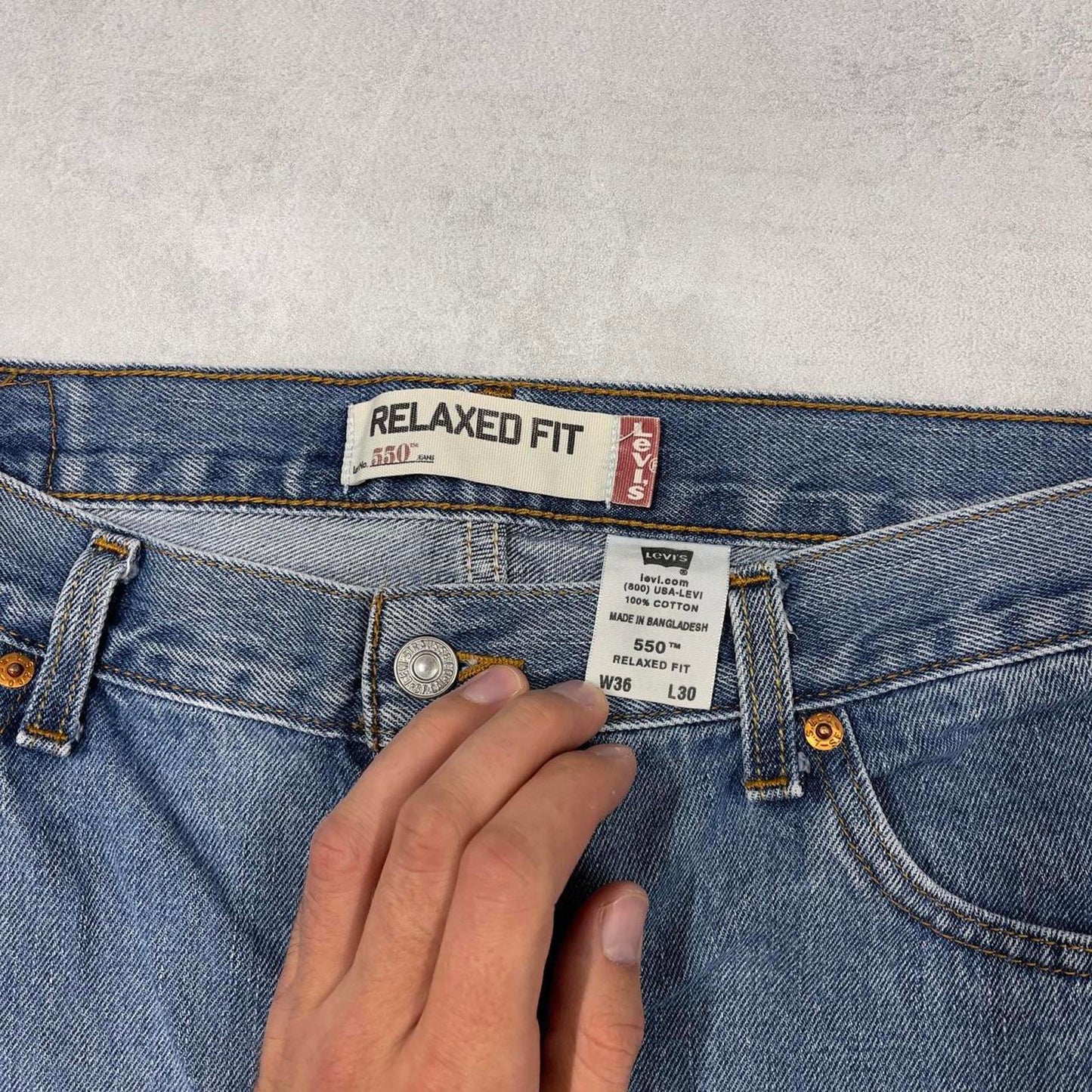 Levis 550 jeans W36L30 blue loose relaxed 90s style skater jeans red tab logo