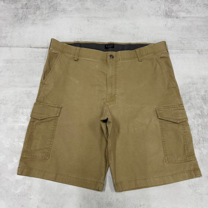 Mens baggy cargo shorts W40