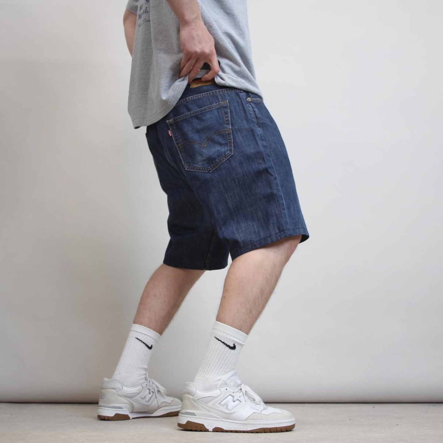 Mens Levi’s jorts W40