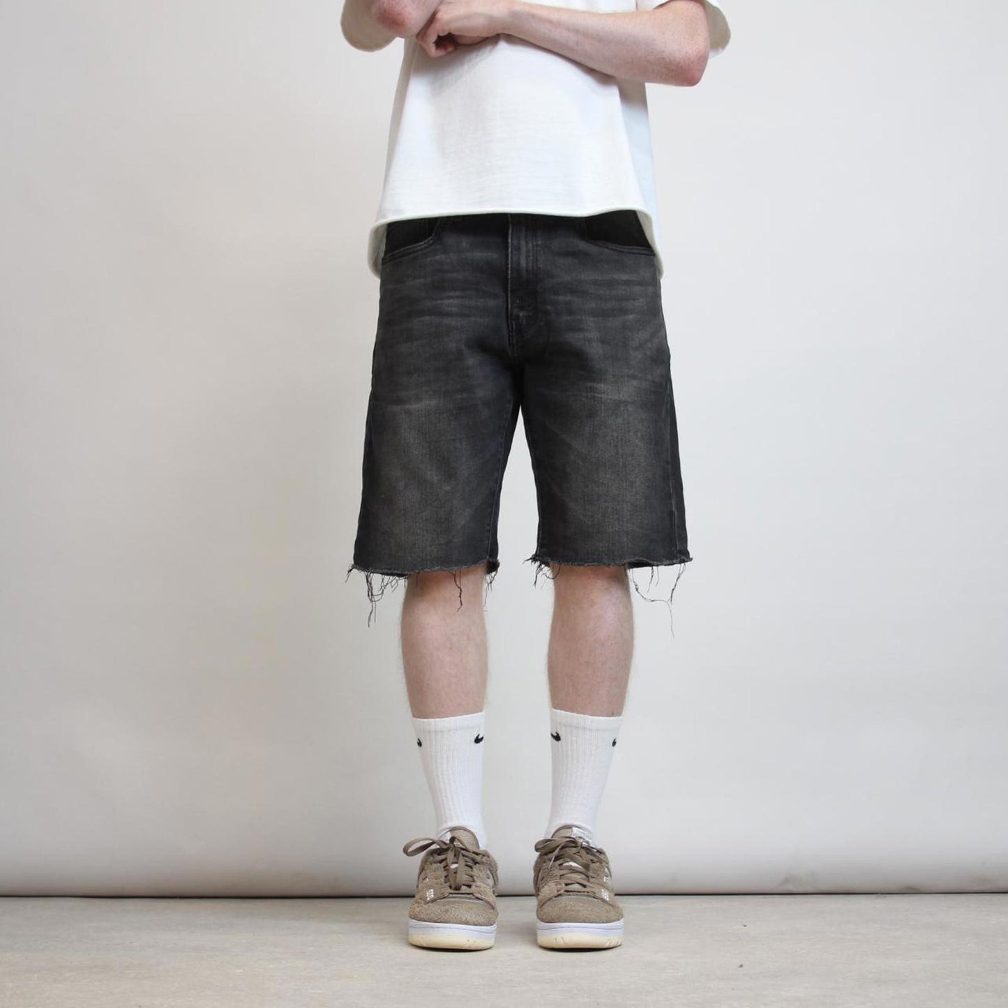 Mens Levi’s jorts W34