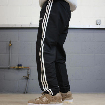 Y2k Adidas tracksuit bottoms L 00s style sportswear joggers mesh lined track pants print logo