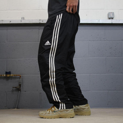 Y2K Adidas tracksuit bottoms black Mesh lined side stripe track pants