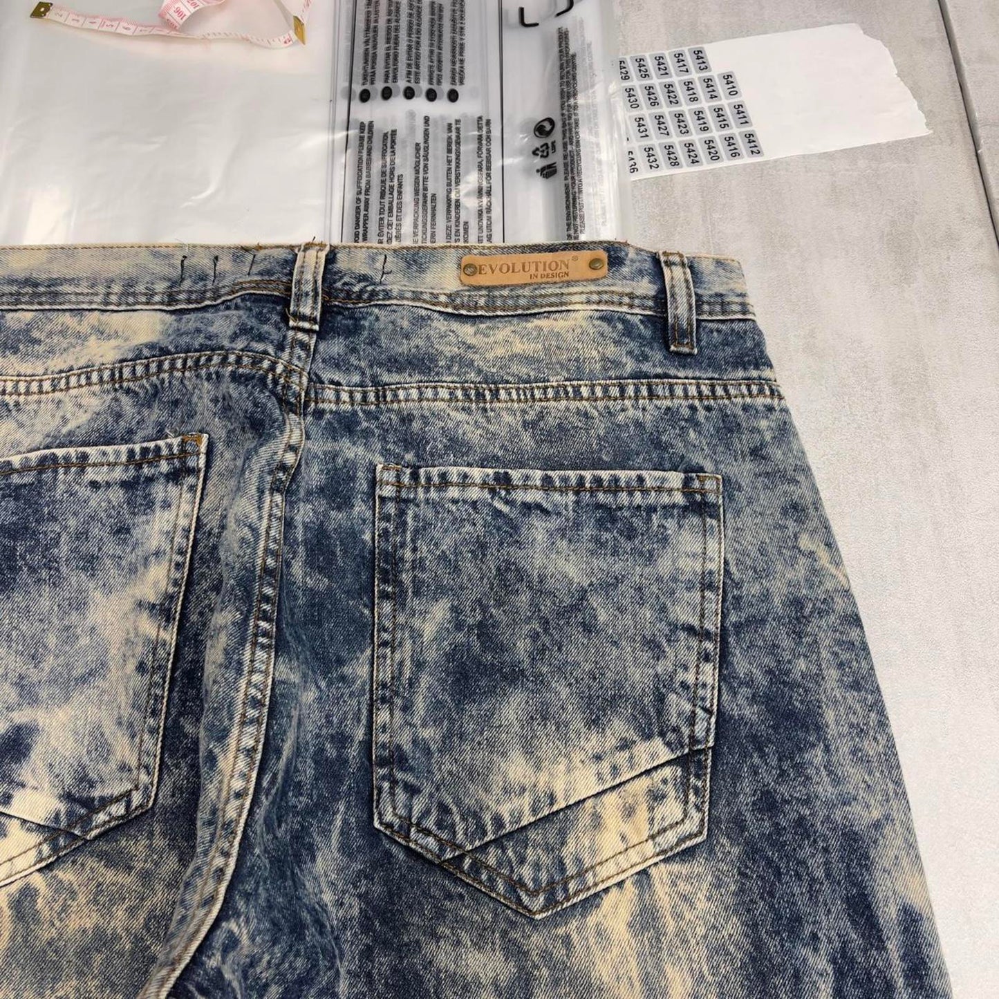Acid wash Evolution jeans W38L32