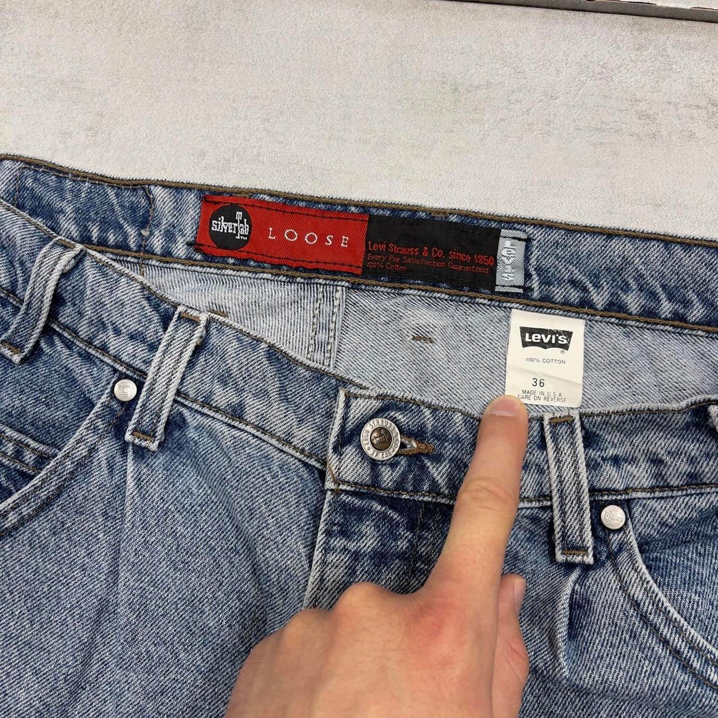 Vintage Silver Tab Levi's baggy jorts W36 loose denim 90s skater shorts