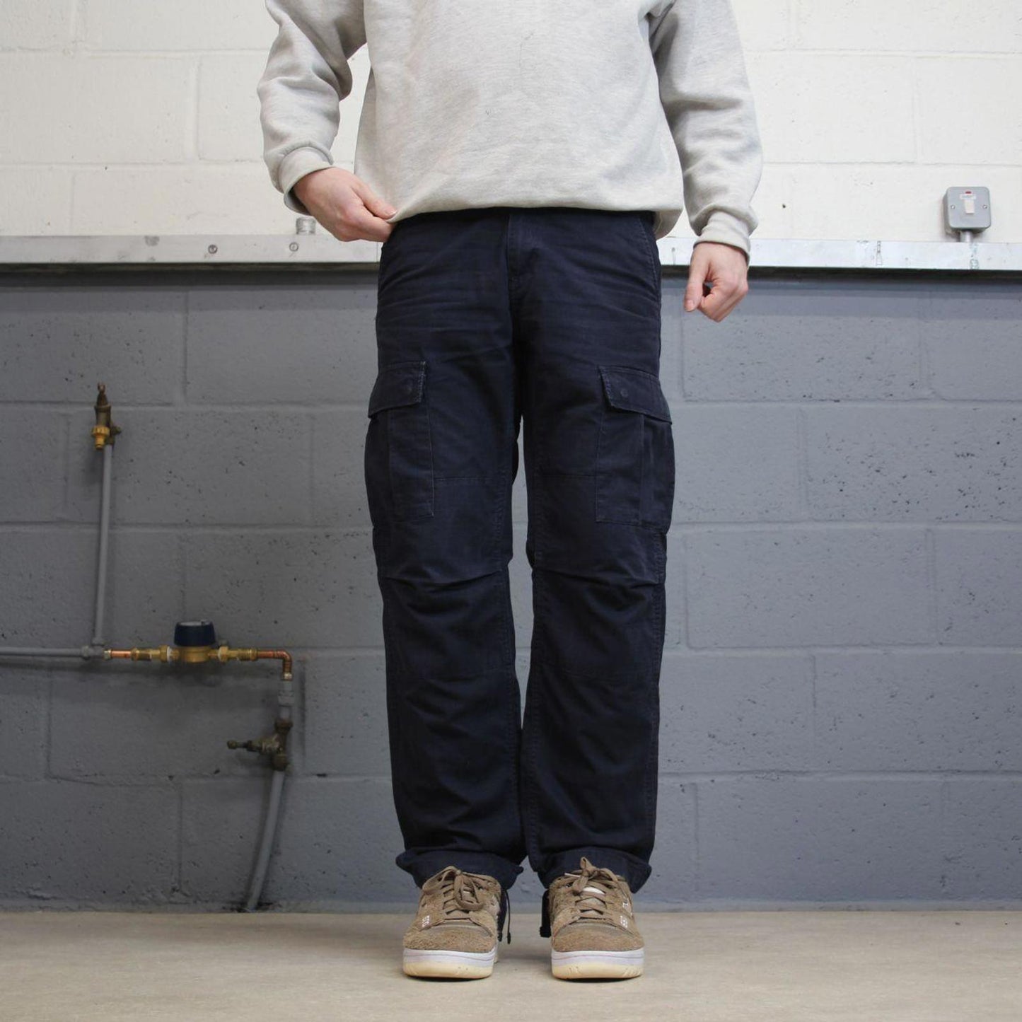 Carhartt WIP Aviation cargo pants W30L30 Mens navy relaxed 00s y2k style cargos trousers