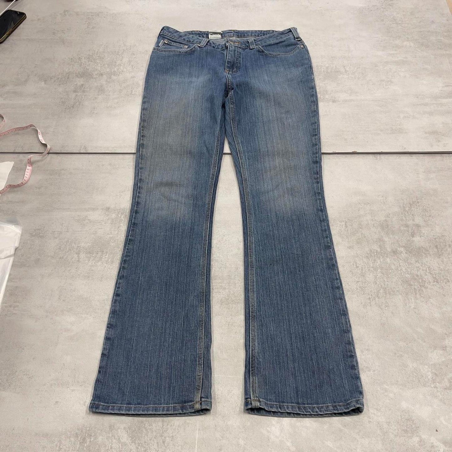 Blue Carhartt jeans size 12 (W34) traditional fit bootcut denim jeans patch logo