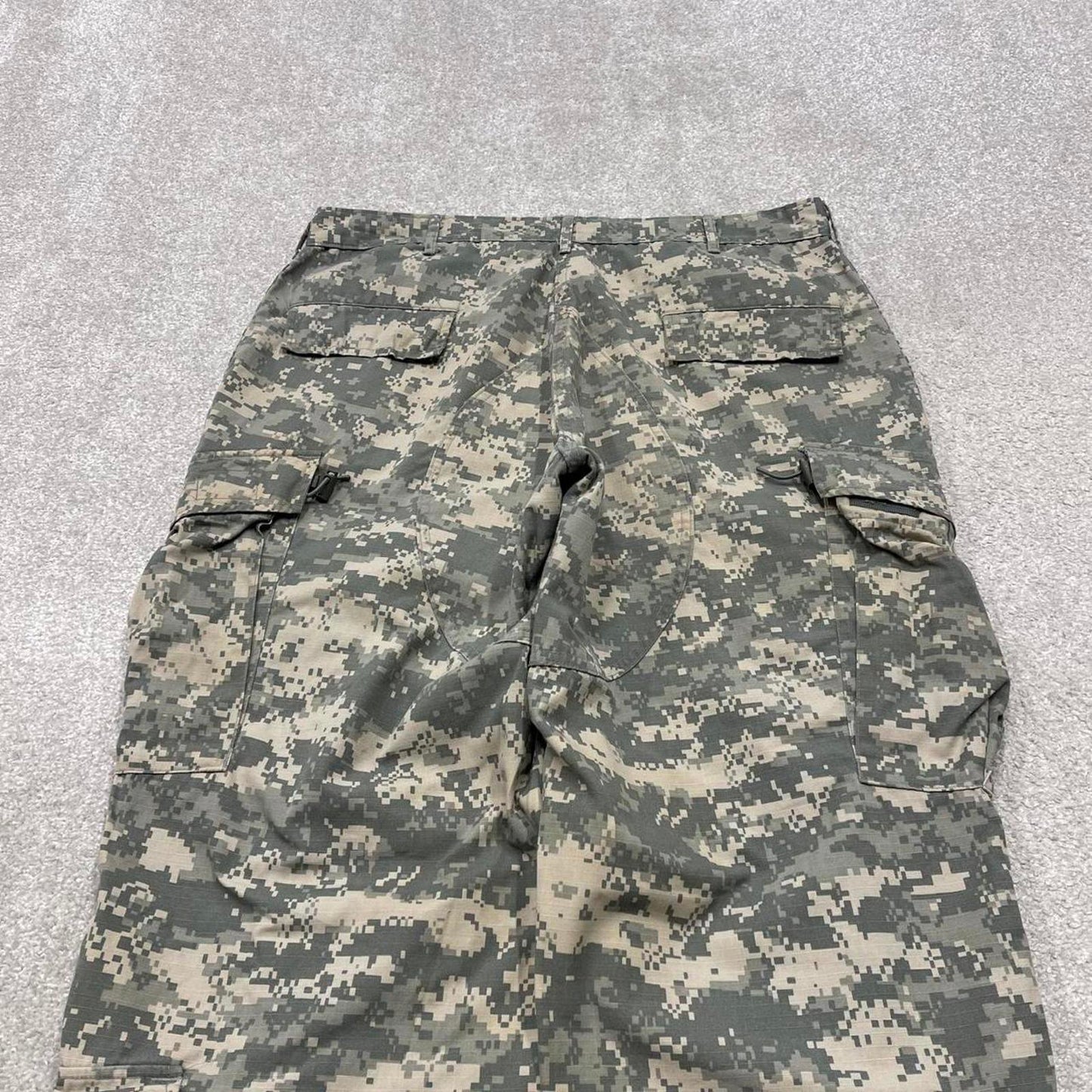 Baggy army camo cargo pants green drawstring digital desert camouflage US military combat trousers