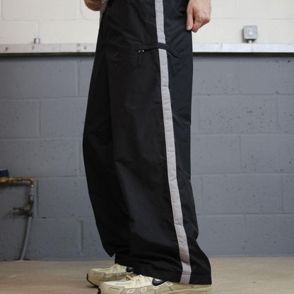 Y2K vintage Nike baggy tracksuit bottoms black M Wide leg track pants embroidered logo