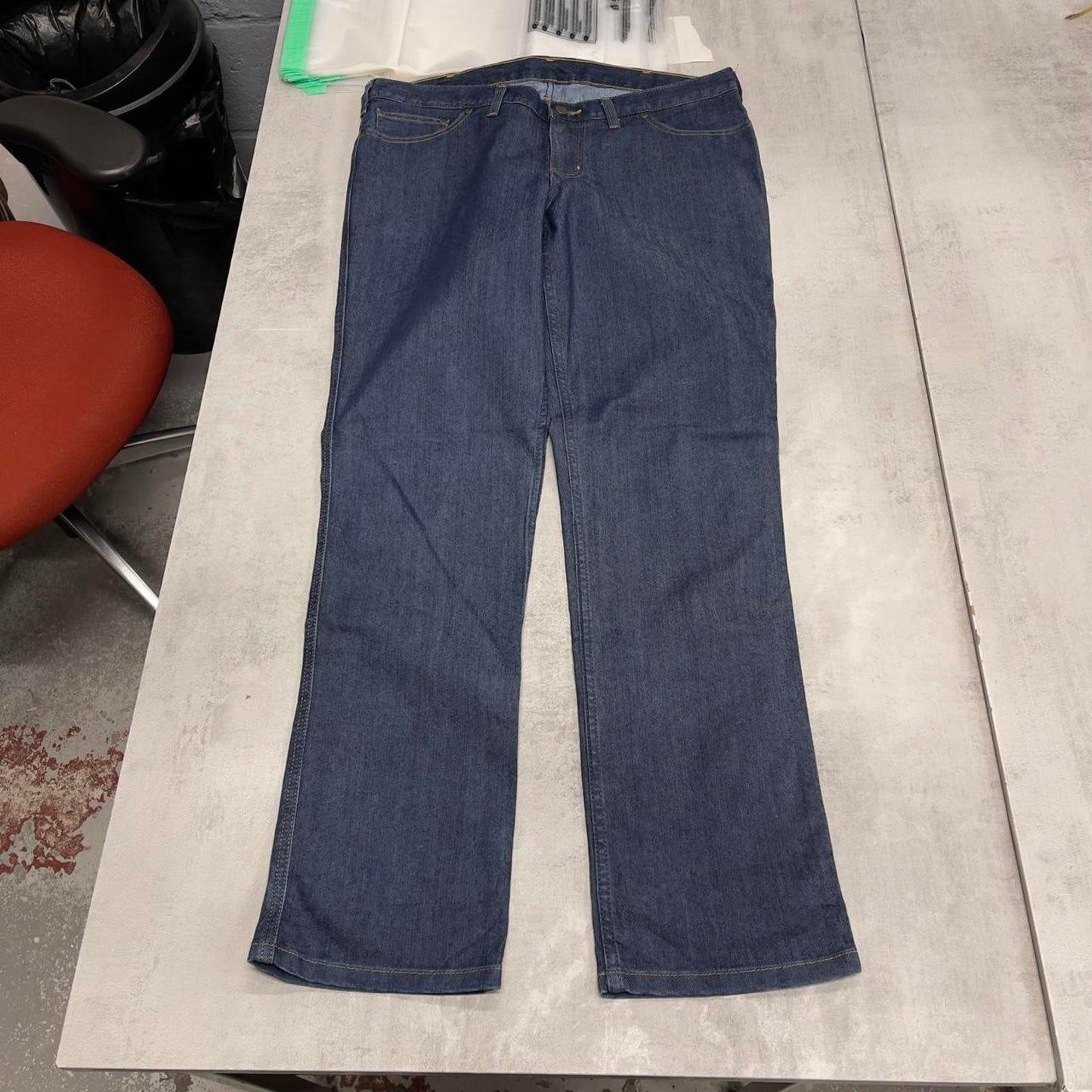 Blue Carhartt jeans size 12 regular W36L32 straight denim skater pants