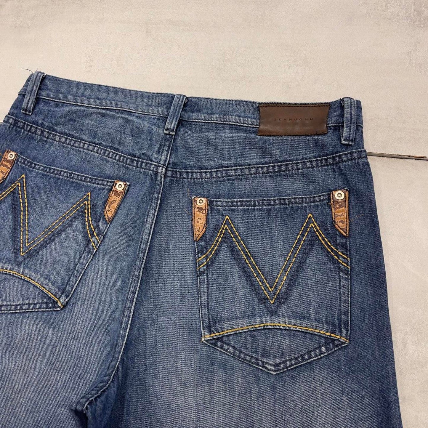 Mens baggy Sean John jorts W36 wide leg denim embroidered design 90s skater style